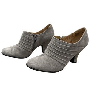 Strictly Comfort Womens Ankle Boots, EUC, Size-8 1/2, Color-Grey